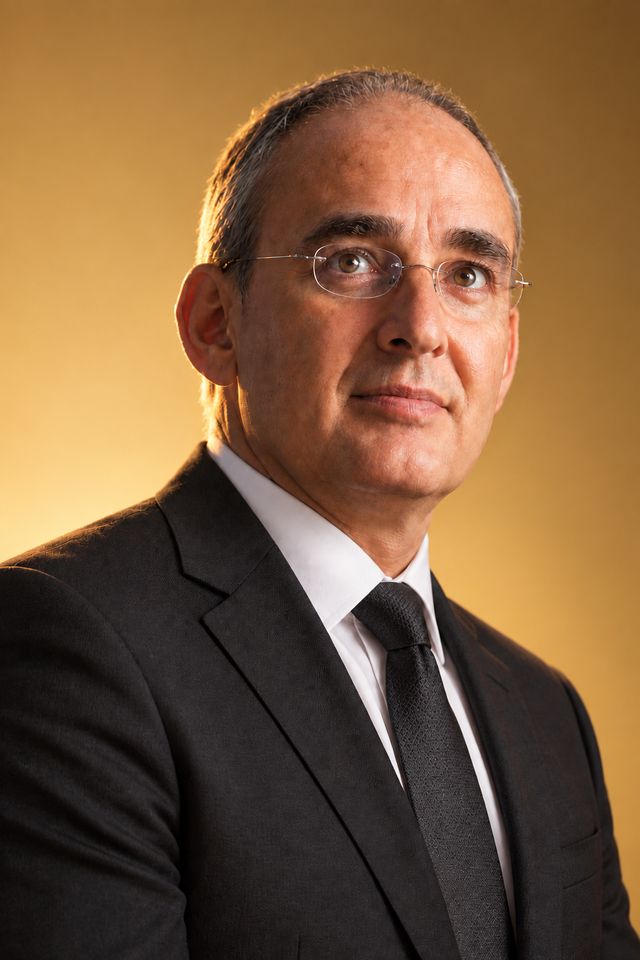 Prof. Robin Speculand